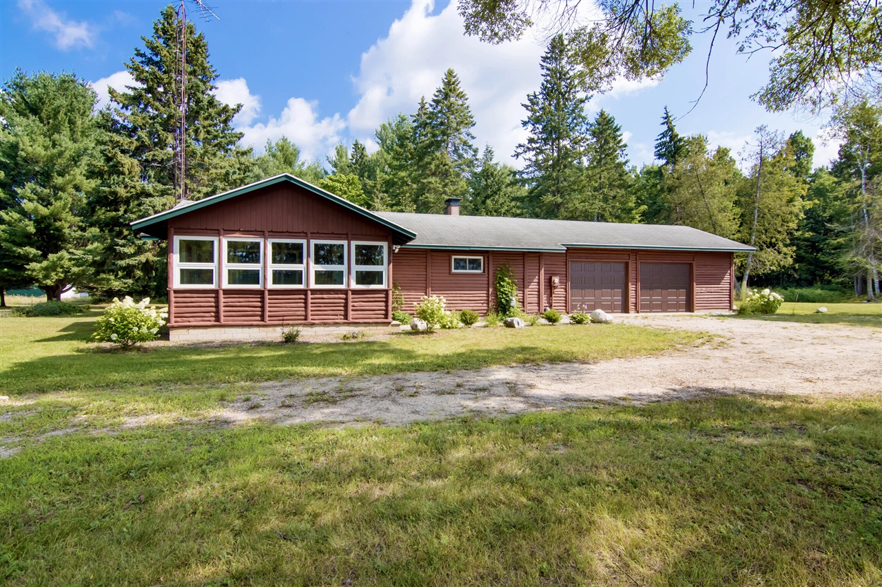 5073 Thumb Lake Road Property Photo 1