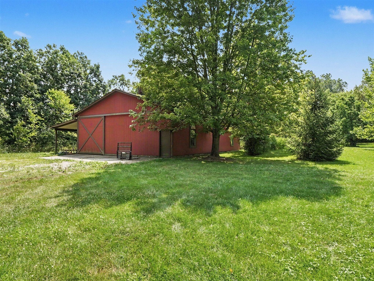 10599 Fleming Road Property Photo 3
