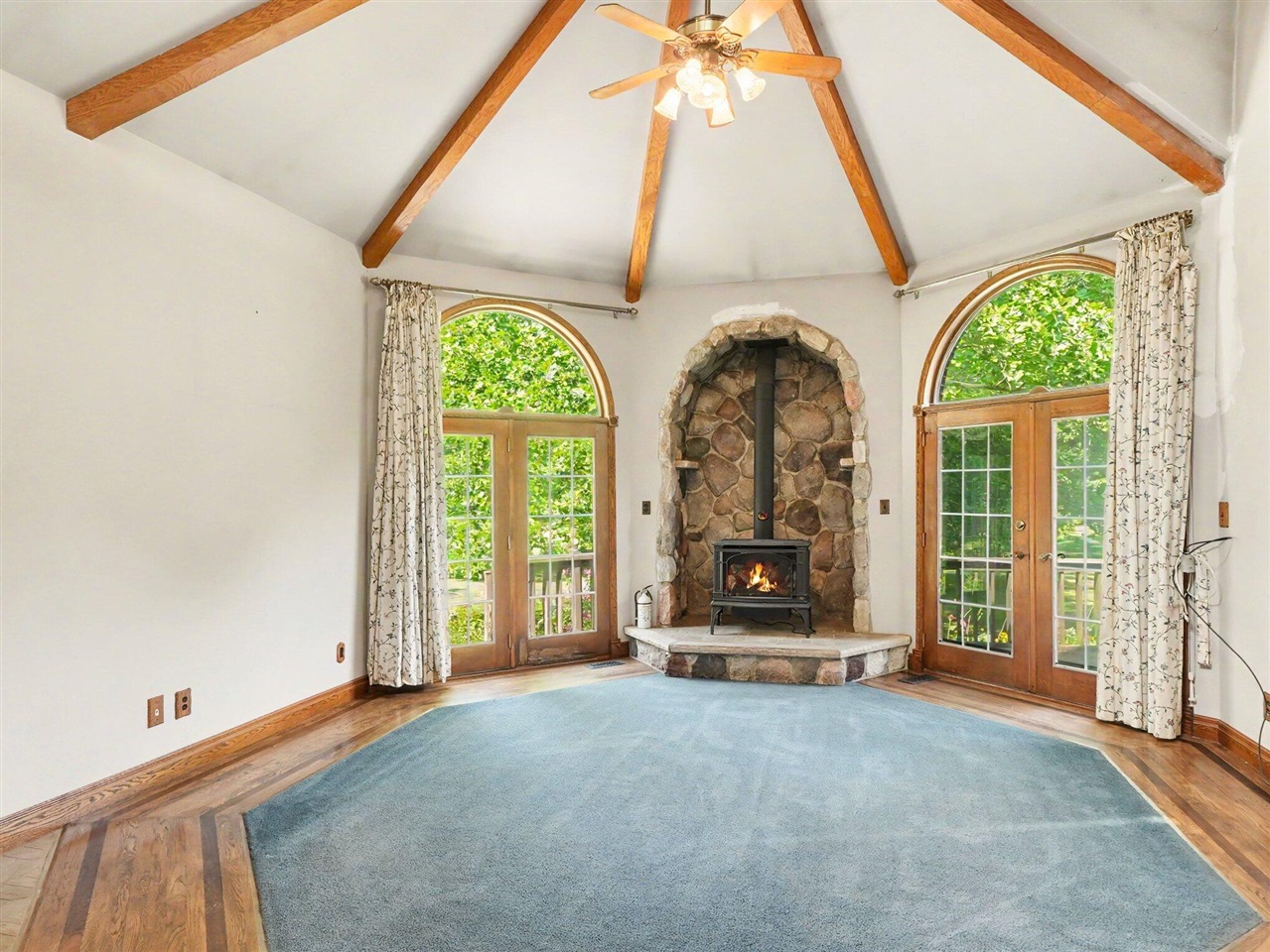 10599 Fleming Road Property Photo 7