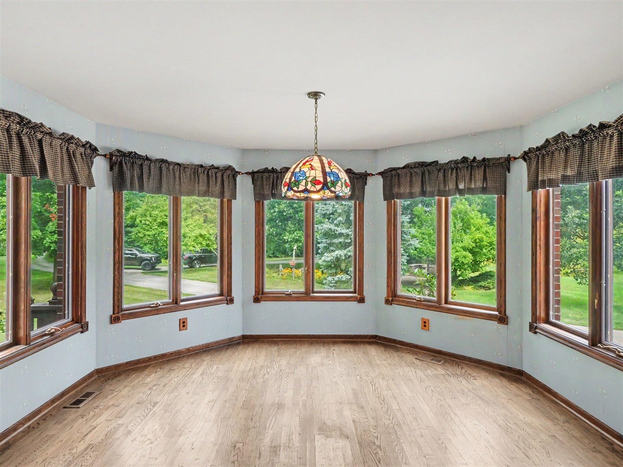 10599 Fleming Road Property Photo 13