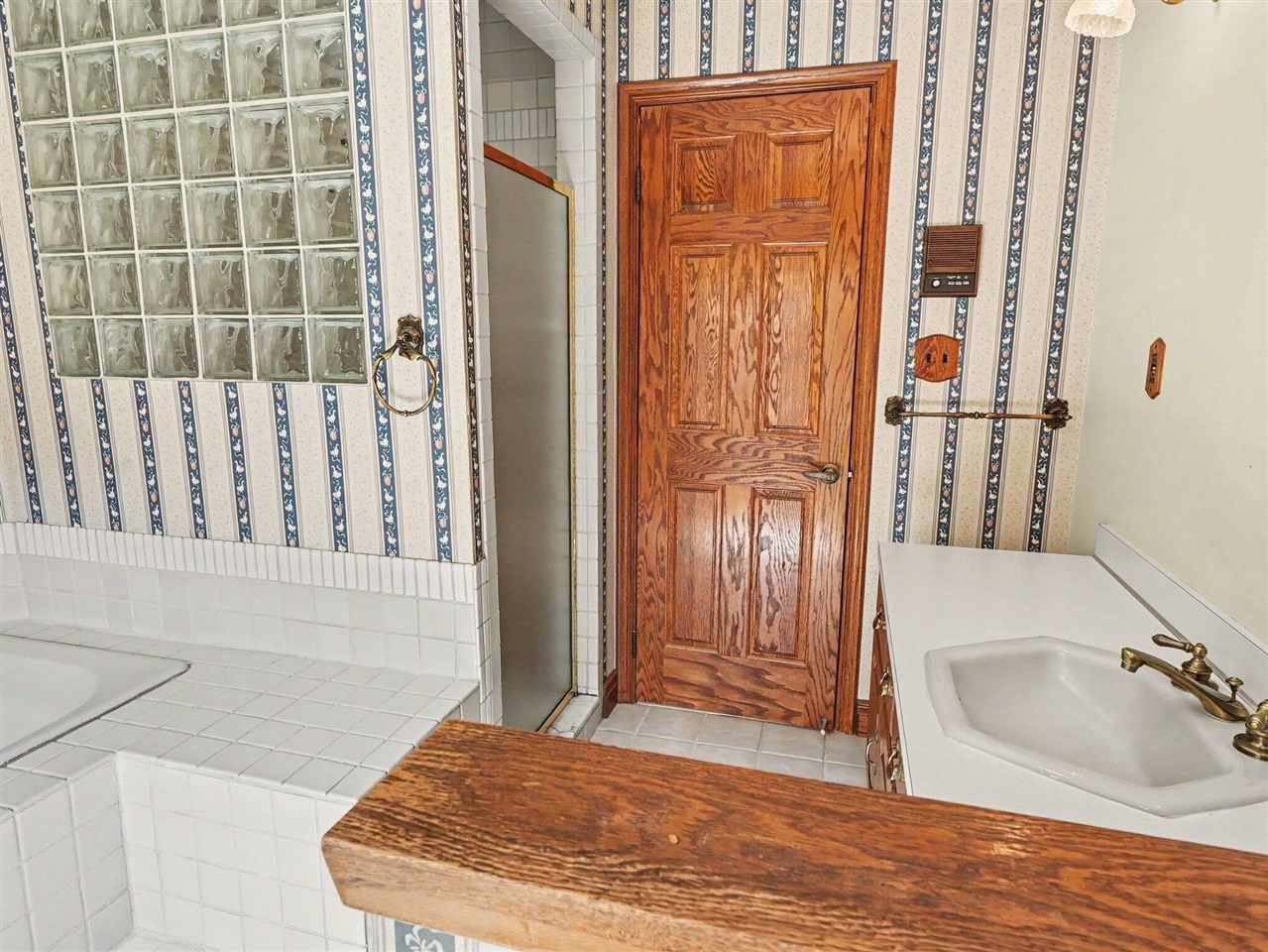 10599 Fleming Road Property Photo 31