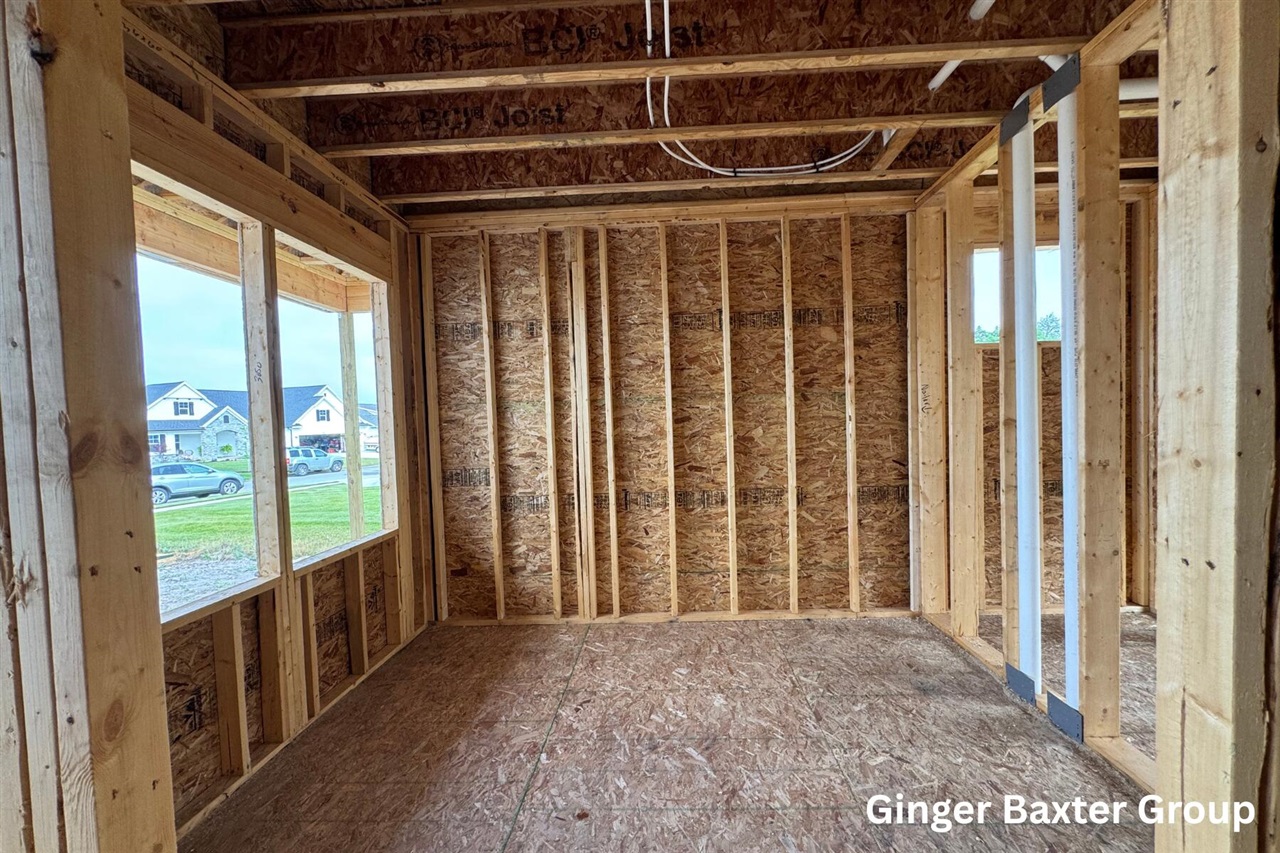 8117 Tantrum Drive Property Photo 10
