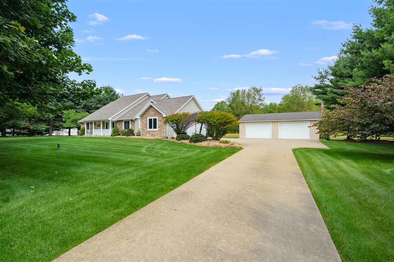 5105 Stone Oak Lane Property Photo 1