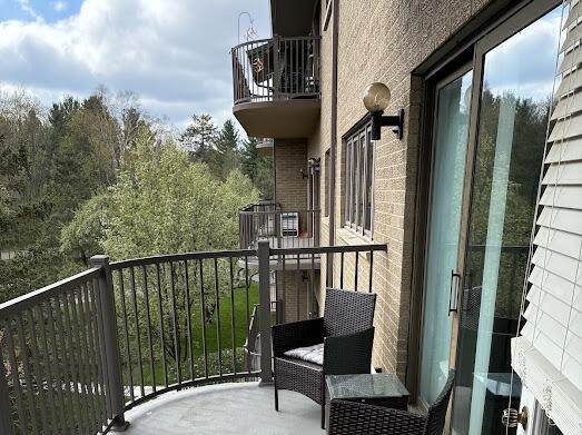 4040 Greenleaf Circle Property Photo 1