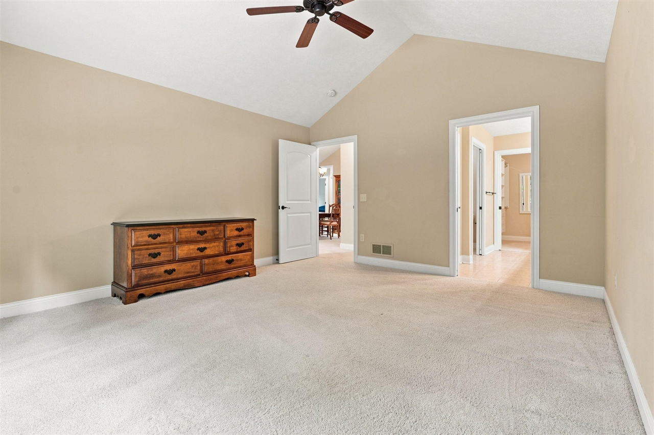 1073 Bridge Crest Property Photo 14