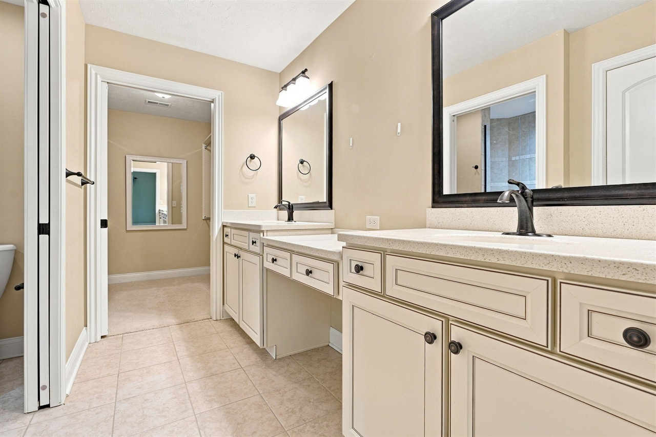 1073 Bridge Crest Property Photo 15