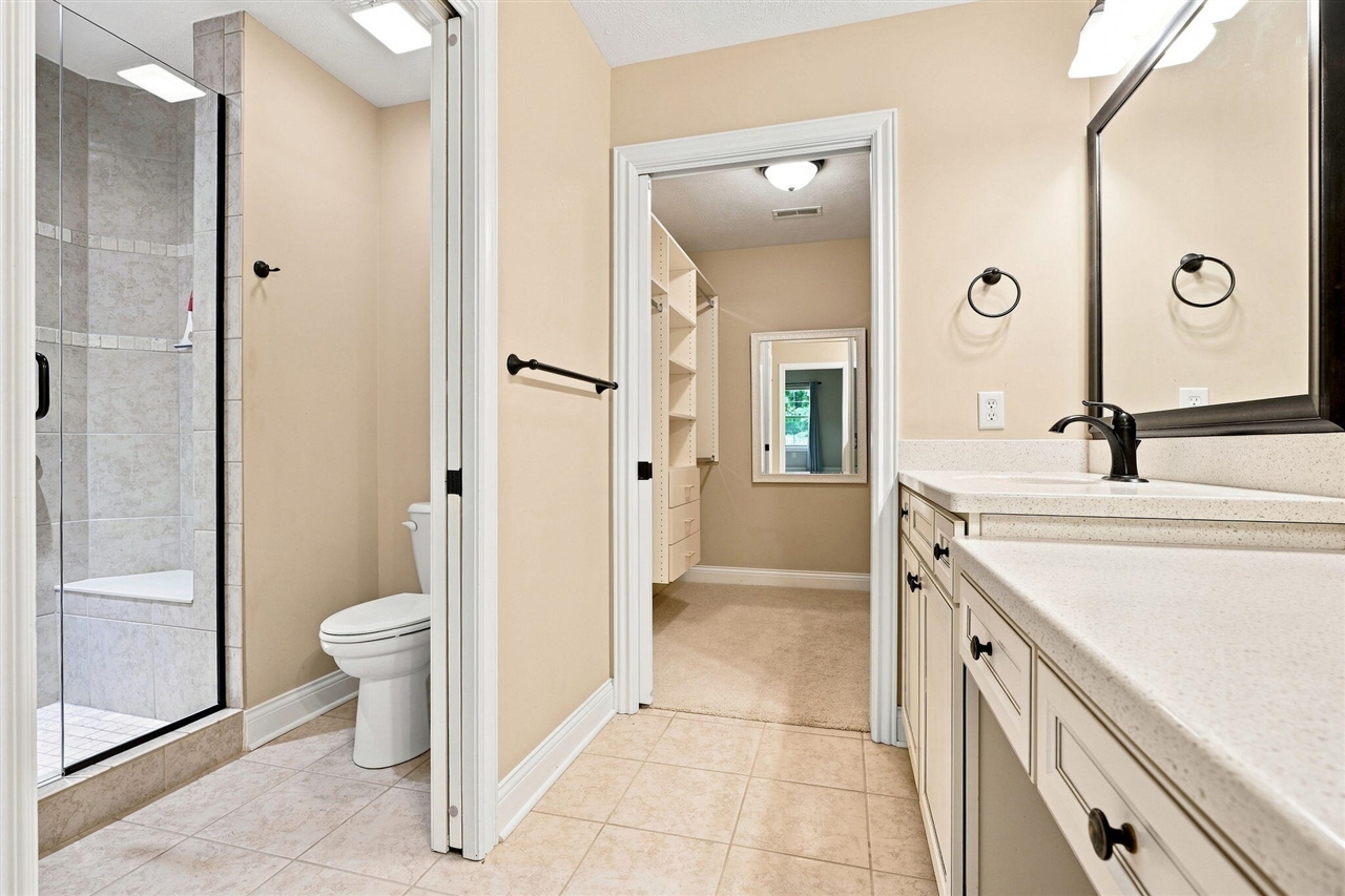 1073 Bridge Crest Property Photo 16