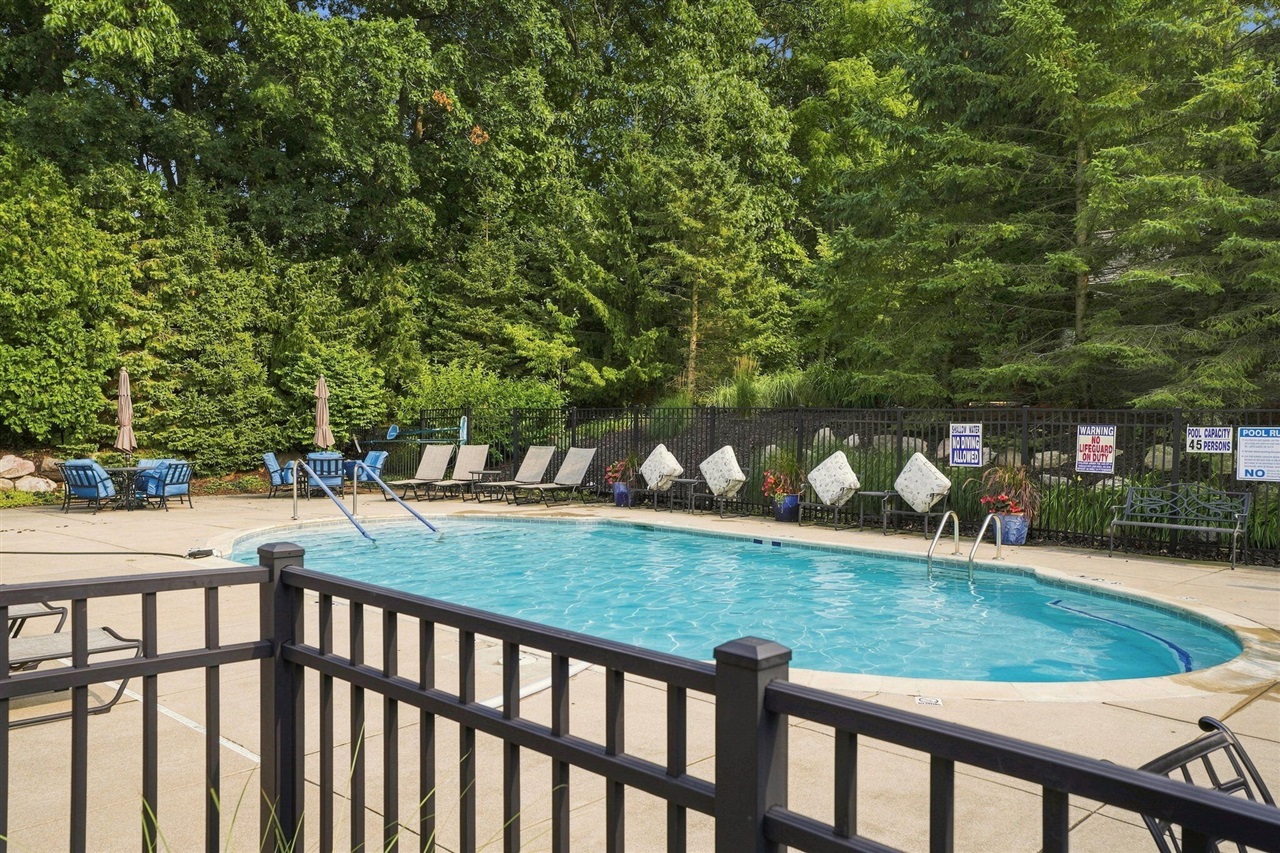 1073 Bridge Crest Property Photo 32