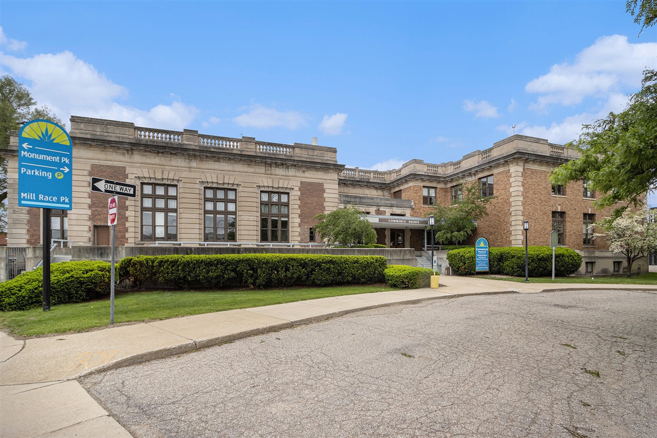 77 E Michigan Avenue Property Photo 3