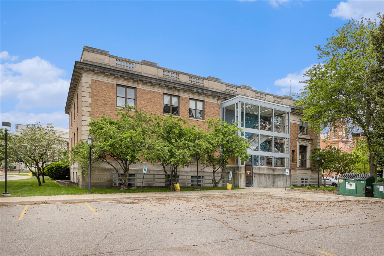 77 E Michigan Avenue Property Photo 8