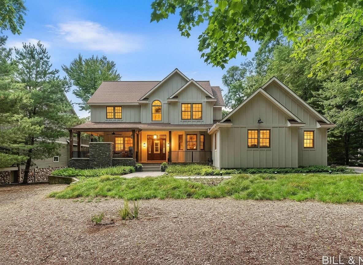 2840 Lake Breeze Drive Property Photo 1