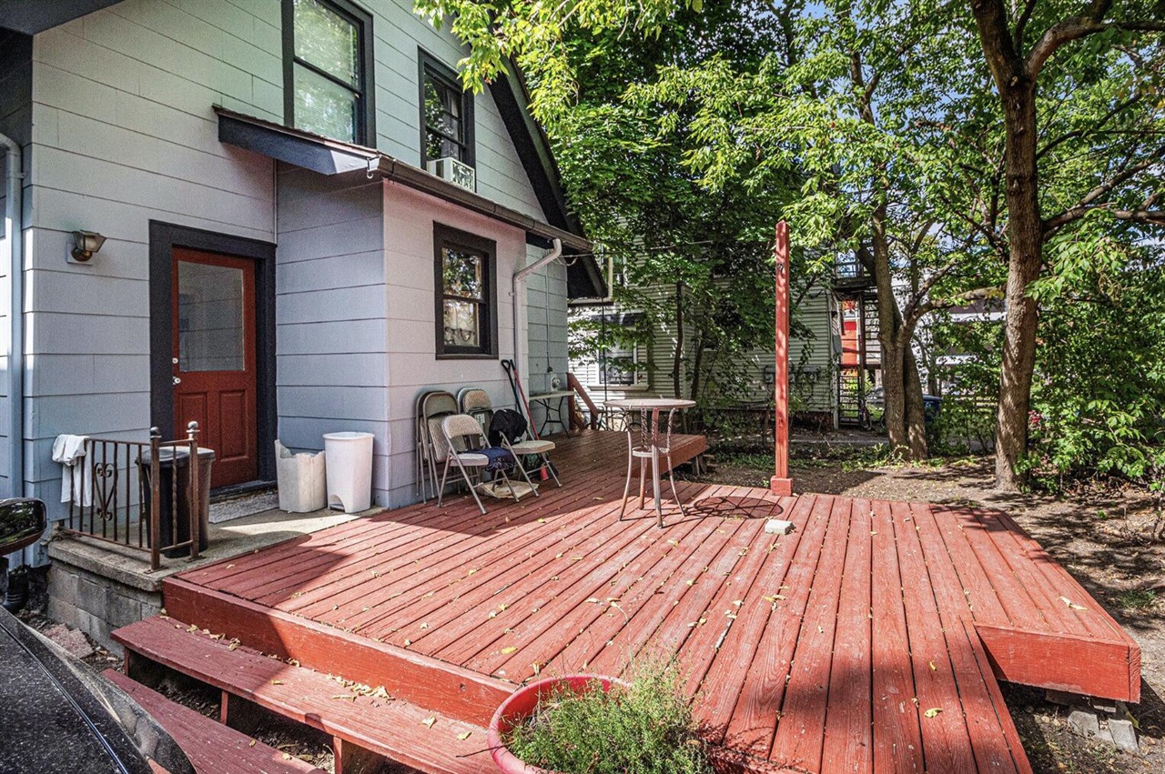 518 N Division Street Property Photo 30