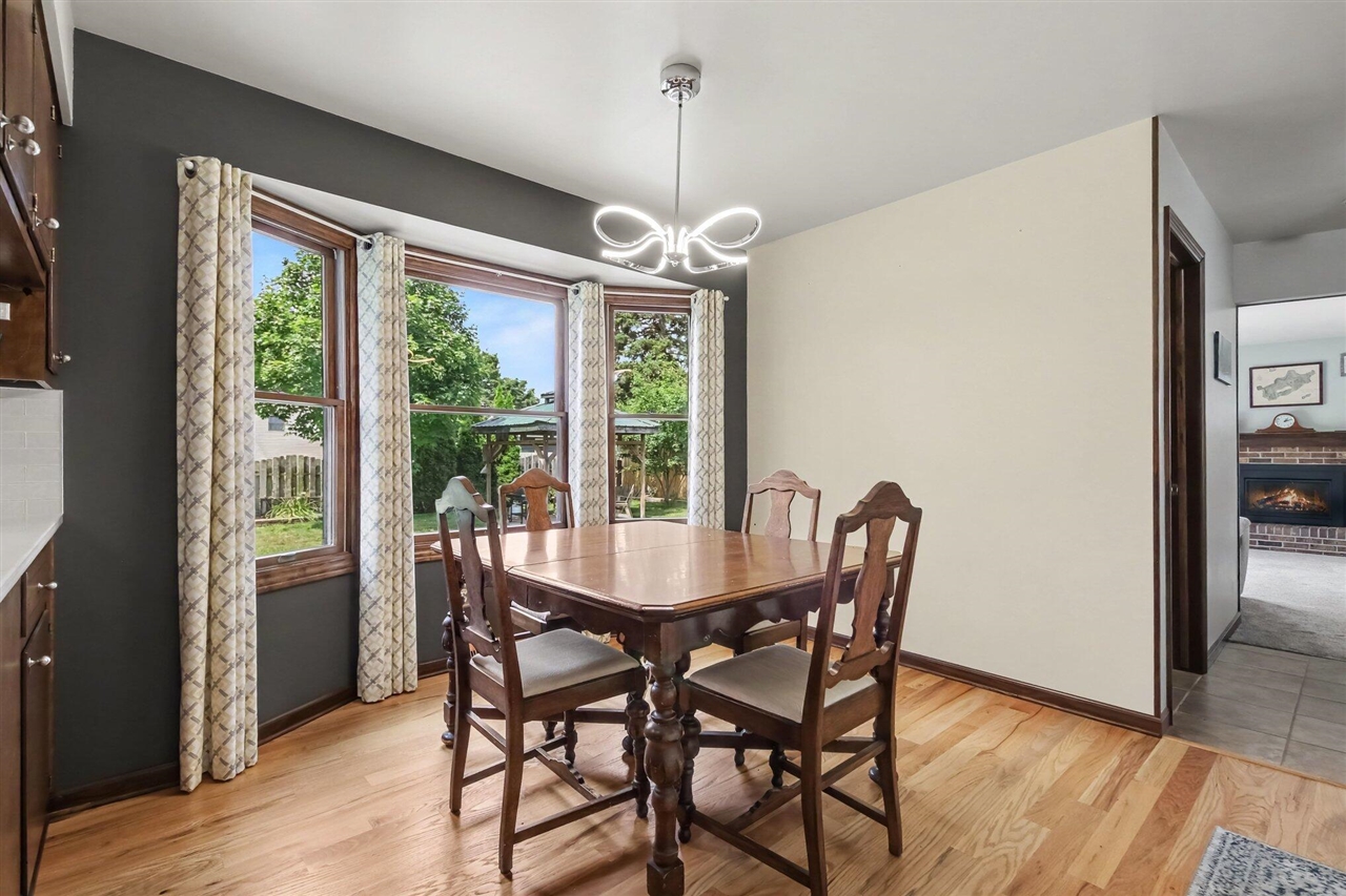 7309 Roselane Avenue Property Photo 4