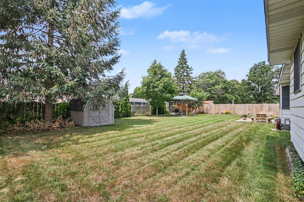 7309 Roselane Avenue Property Photo 23