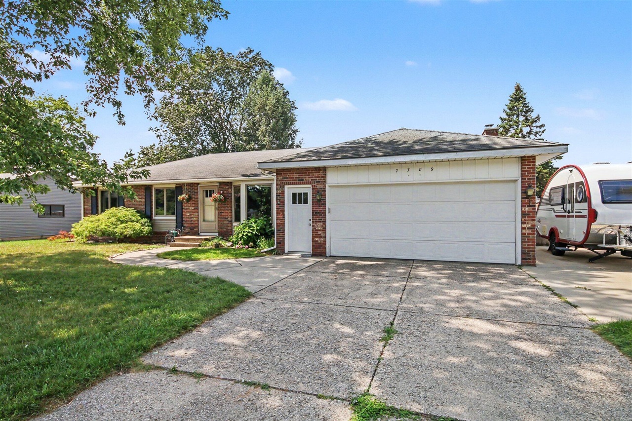 7309 Roselane Avenue Property Photo 25