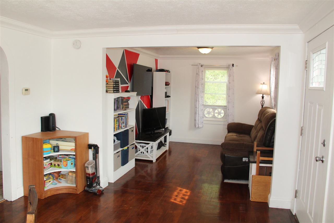 1065 Cedar Street Property Photo 5