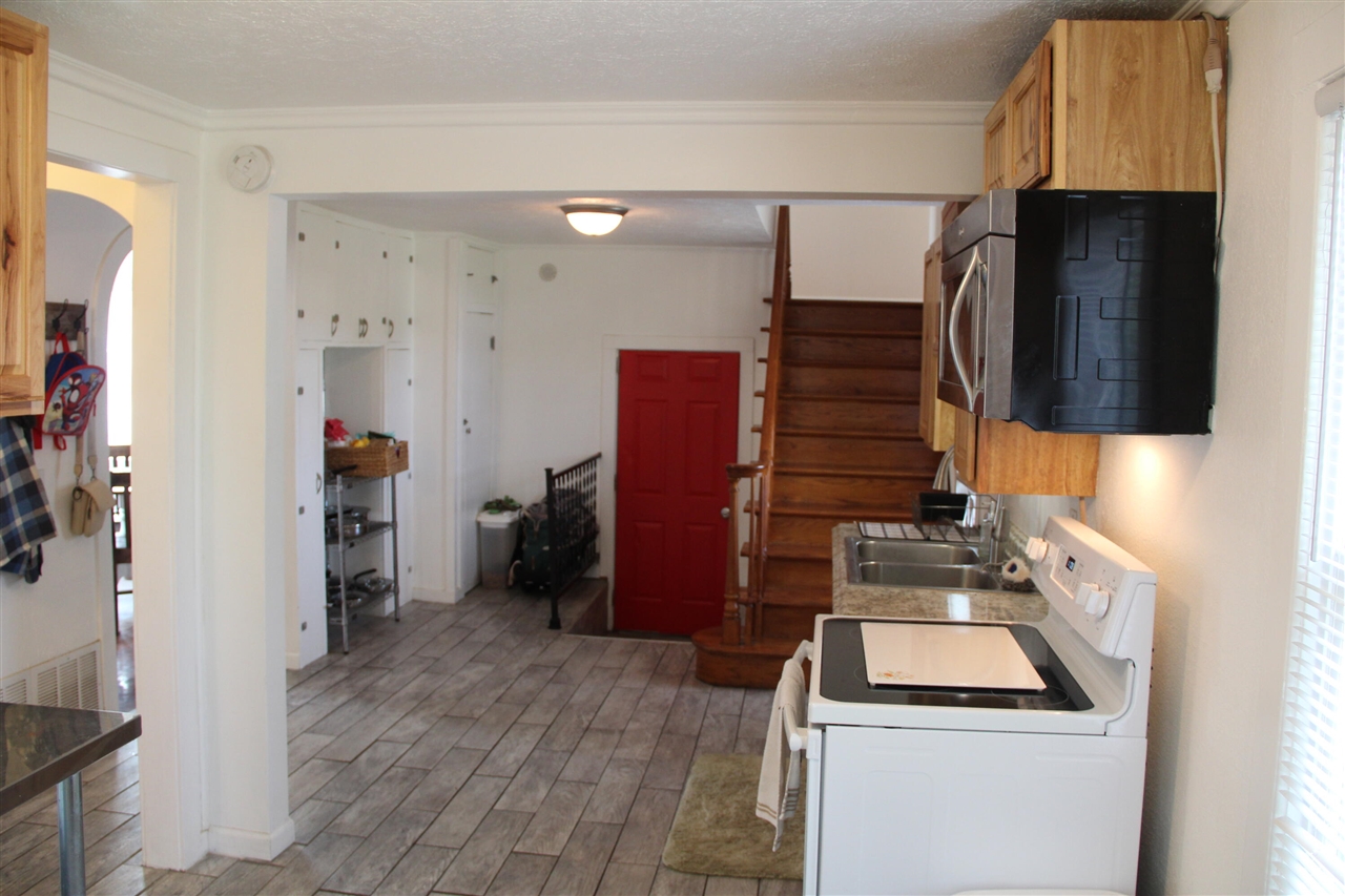 1065 Cedar Street Property Photo 13