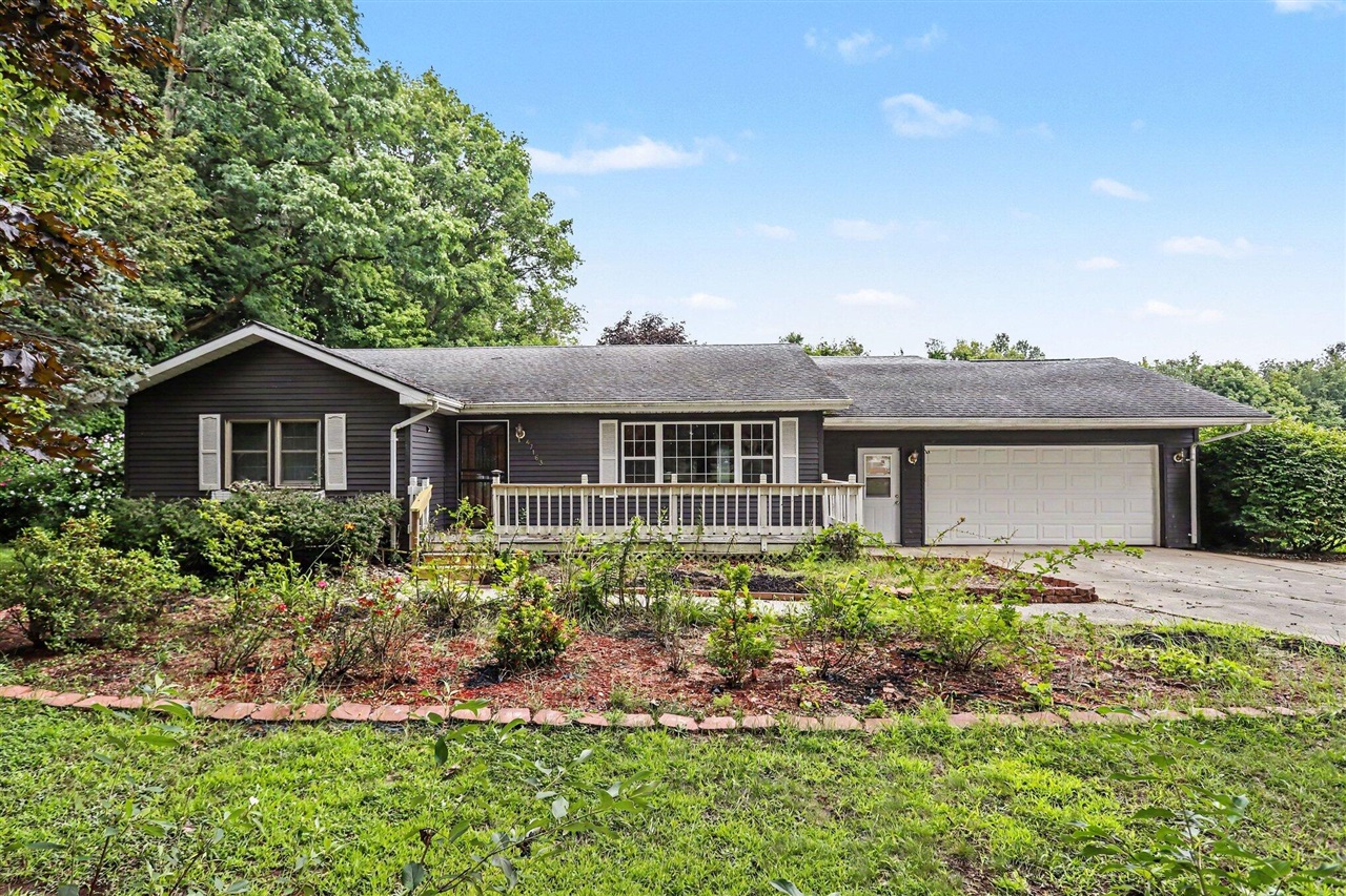 47059 Cr-215 Property Photo 1