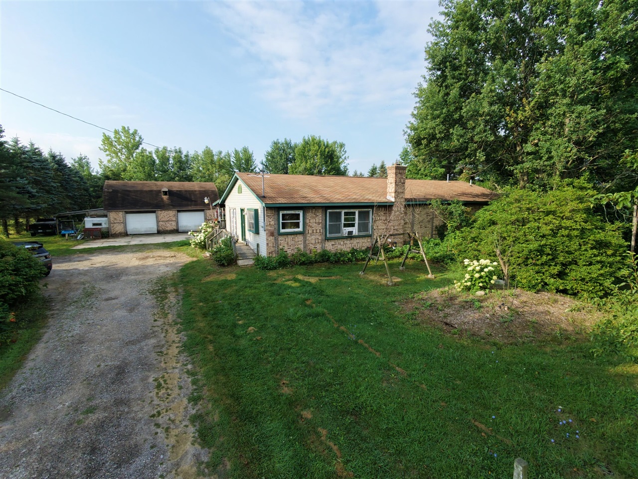 1215 Dale Road Property Photo 3
