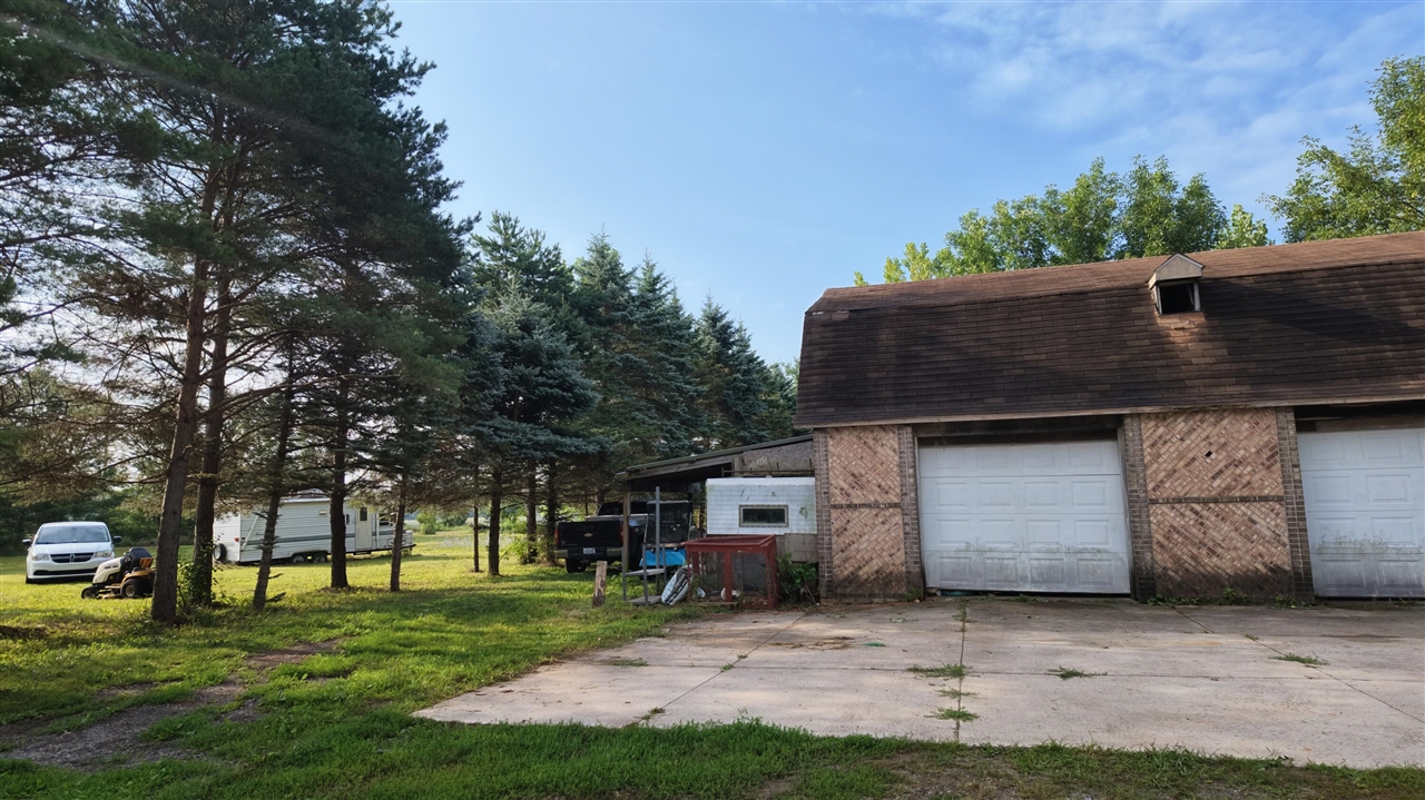 1215 Dale Road Property Photo 7