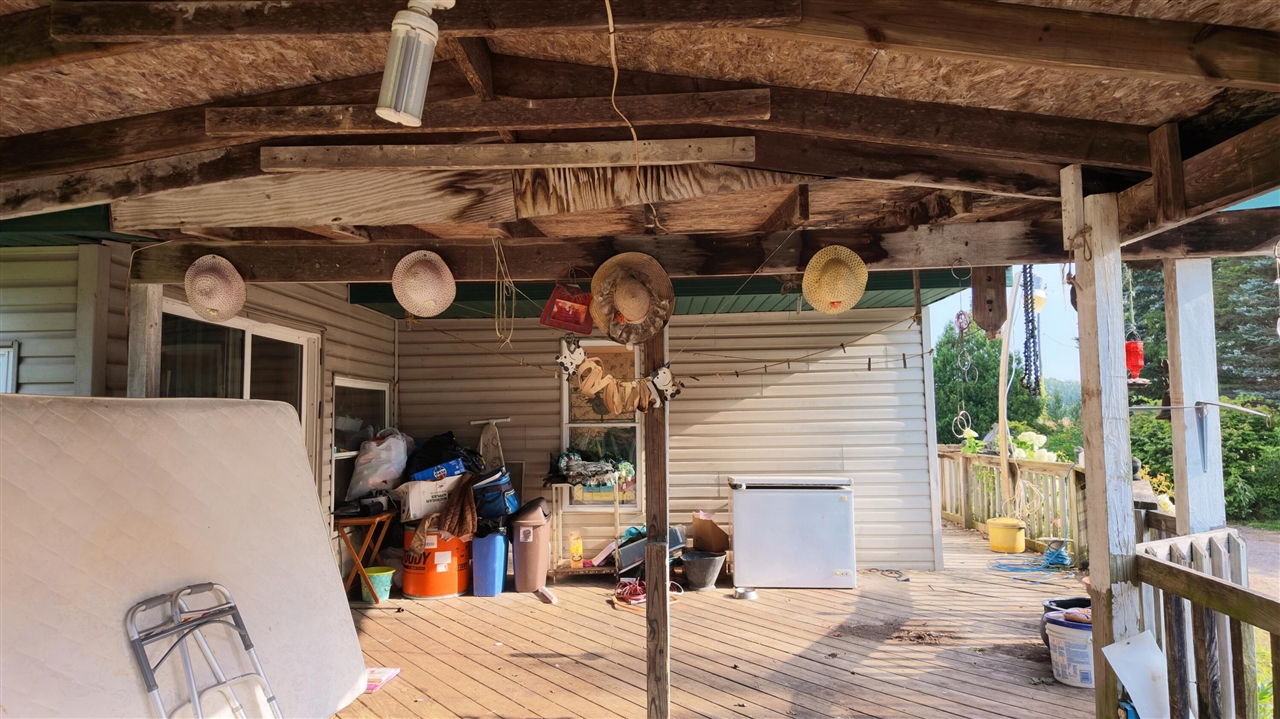 1215 Dale Road Property Photo 8