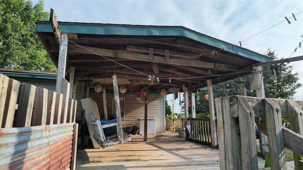 1215 Dale Road Property Photo 10