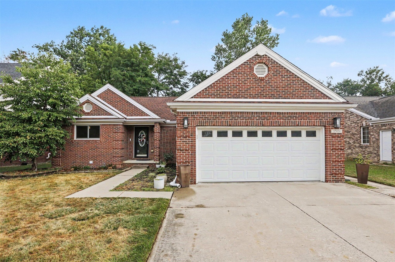 37454 Eagle Drive Property Photo 1