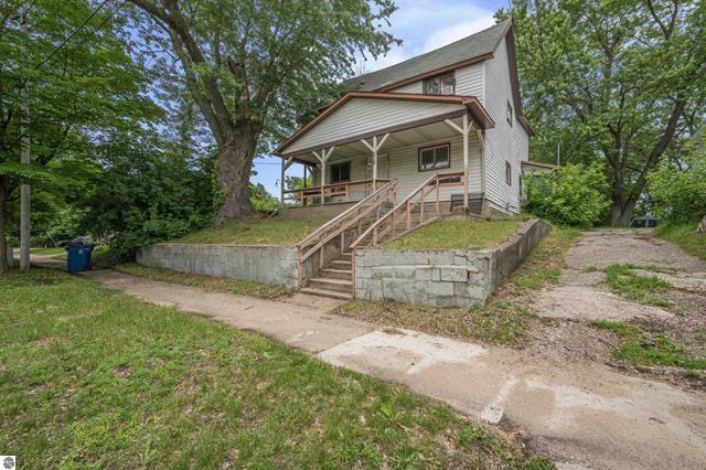 411 S Simon Street Property Photo 3