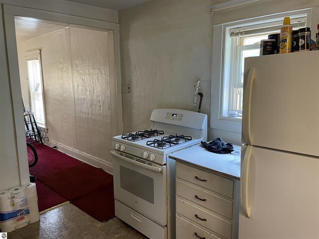 411 S Simon Street Property Photo 15