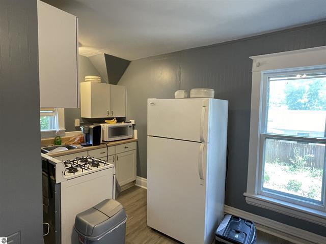 411 S Simon Street Property Photo 17