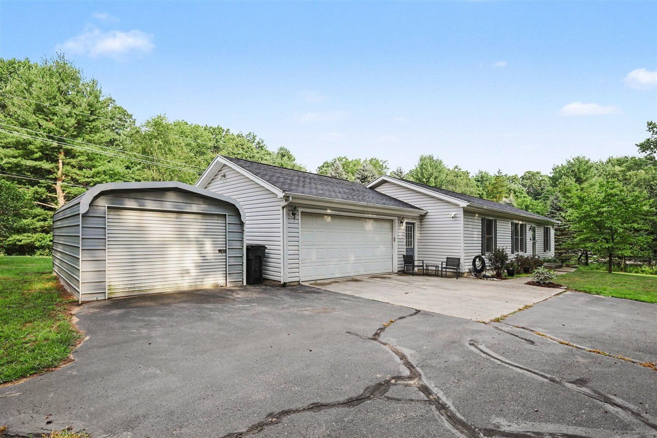 6525 Mccords Avenue Property Photo 2