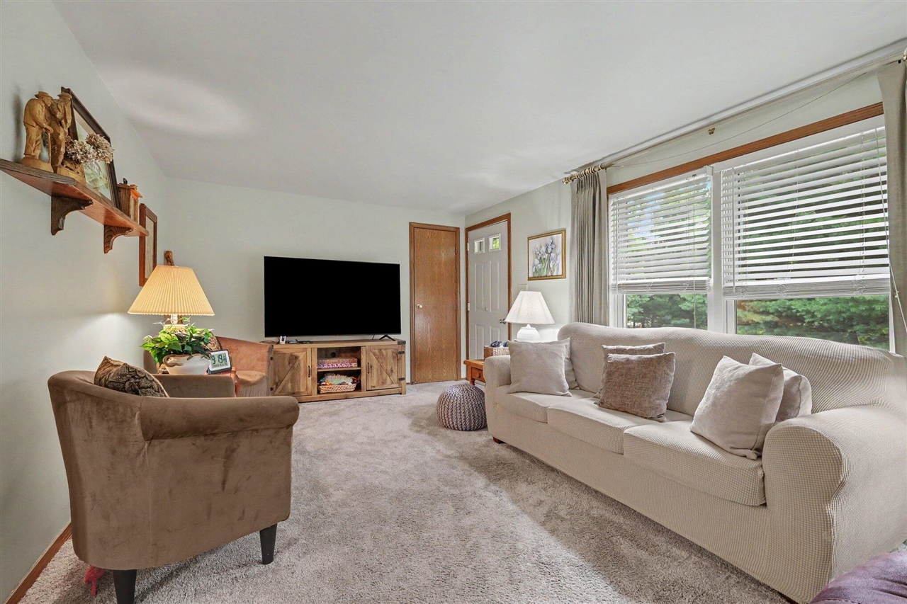 6525 Mccords Avenue Property Photo 5