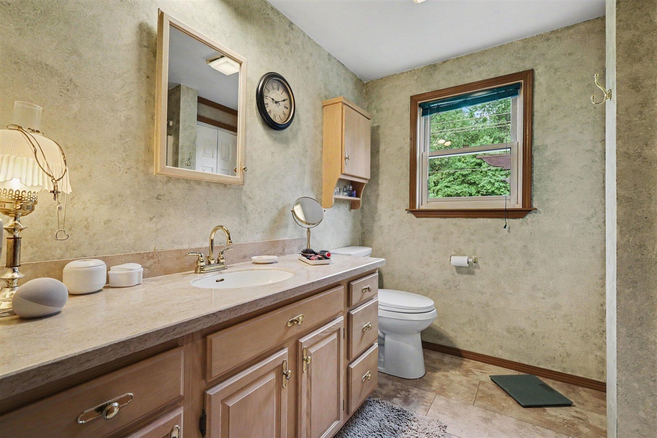 6525 Mccords Avenue Property Photo 11
