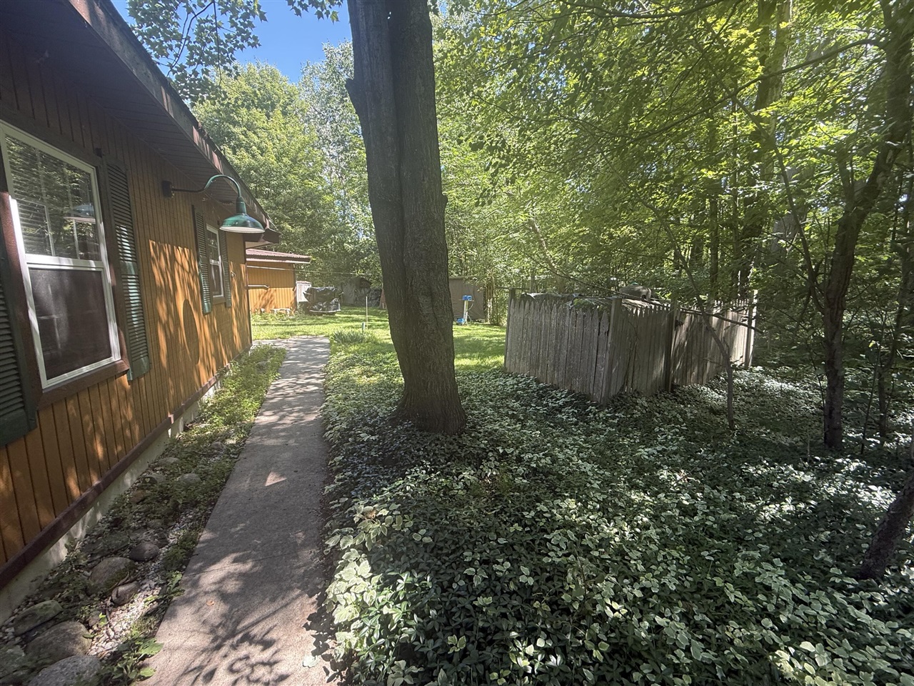 2591 Tonawanda Road Property Photo 6