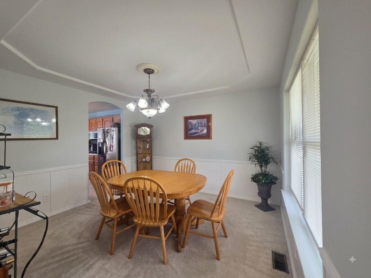 1106 S Bundy Drive Property Photo 4