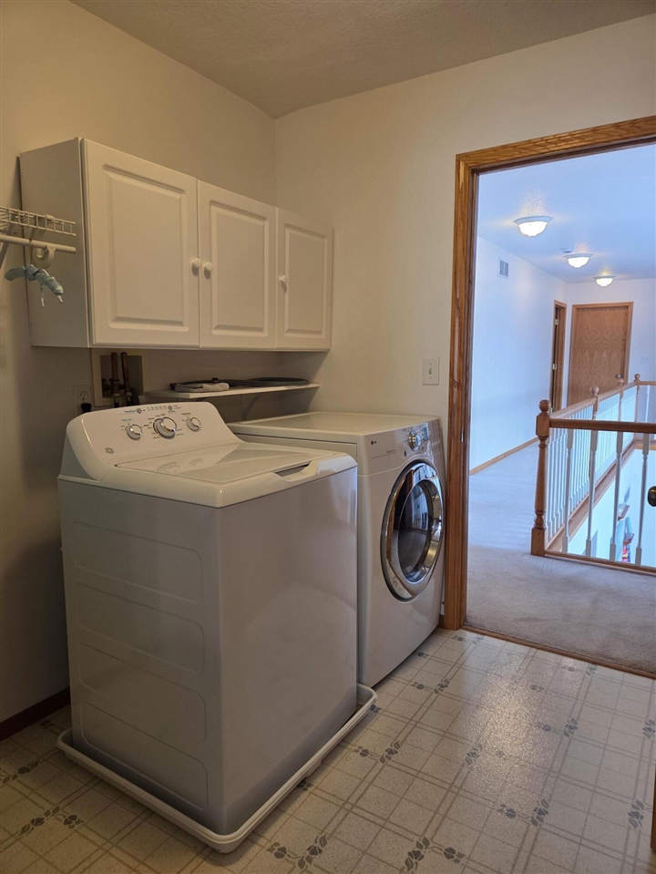 1106 S Bundy Drive Property Photo 16