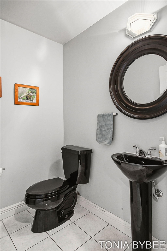 2302 Timberlee Drive Property Photo 12