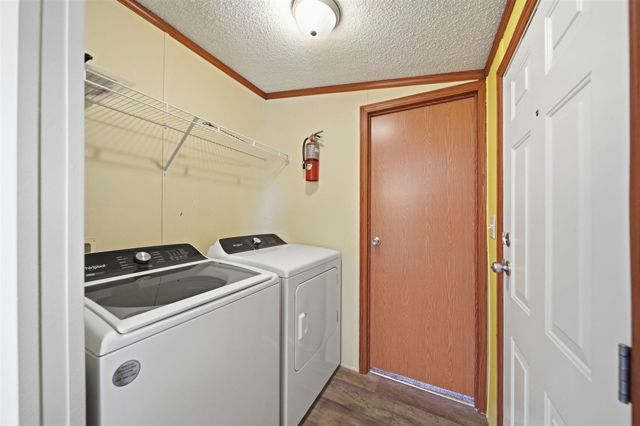 181 Newbury Property Photo 11