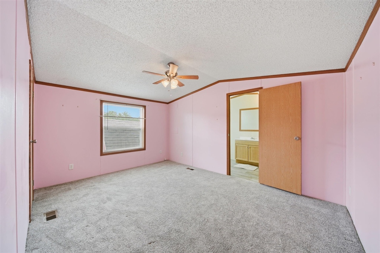 181 Newbury Property Photo 12