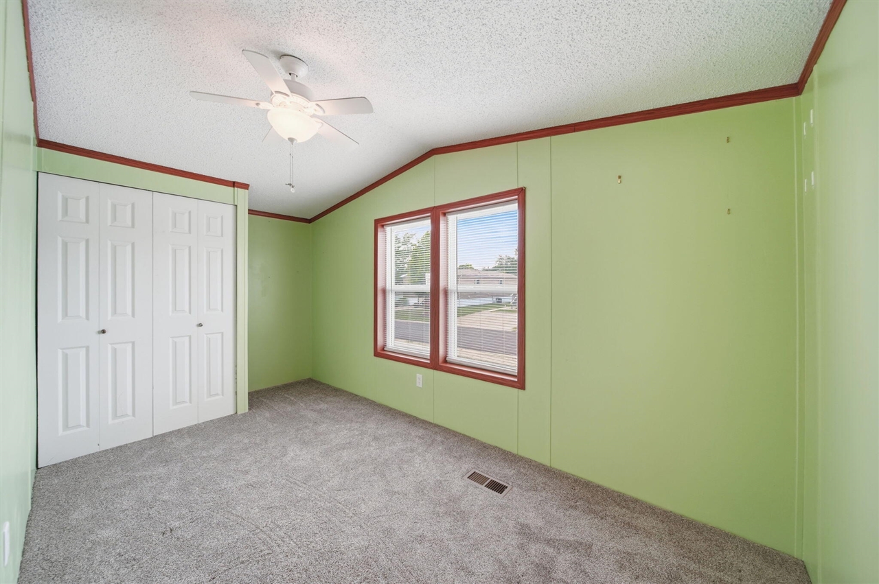 181 Newbury Property Photo 18