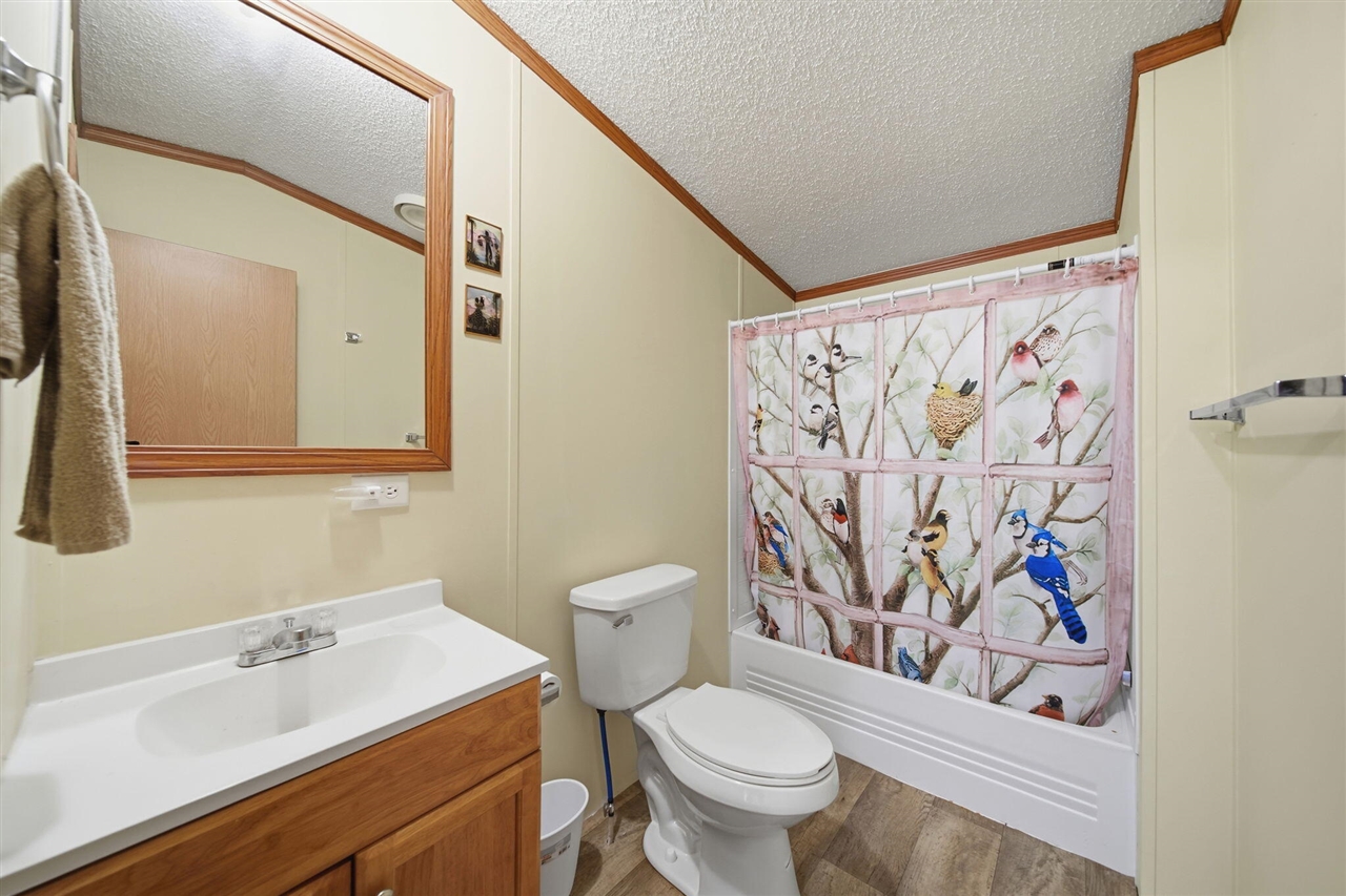 181 Newbury Property Photo 20