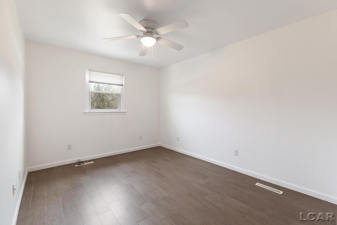 409 Connor Street Property Photo 12