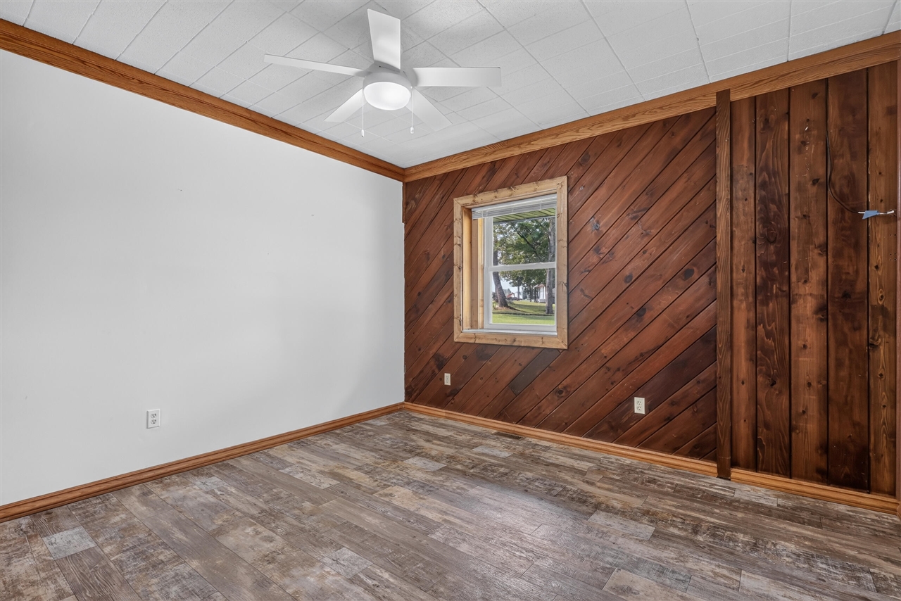 1166 N Long Road Property Photo 28
