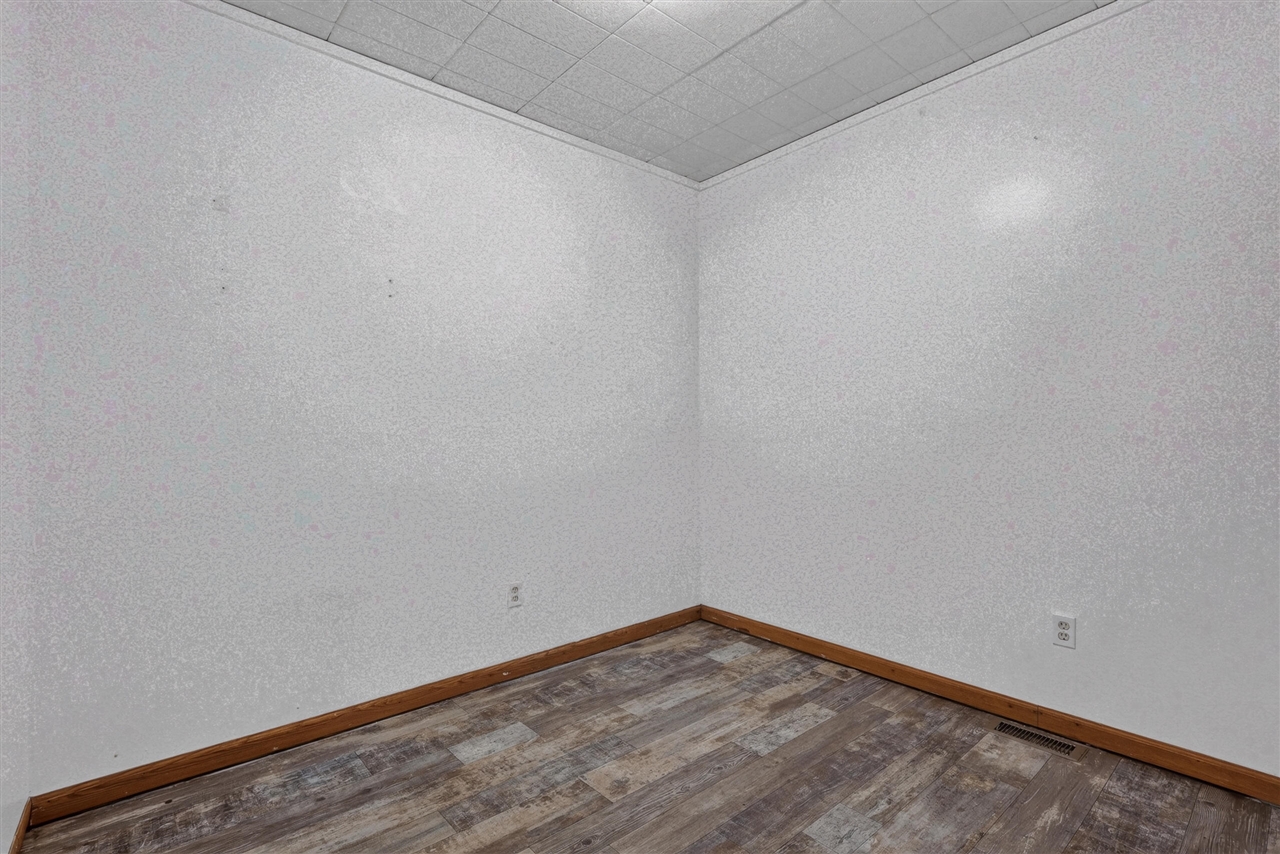 1166 N Long Road Property Photo 35