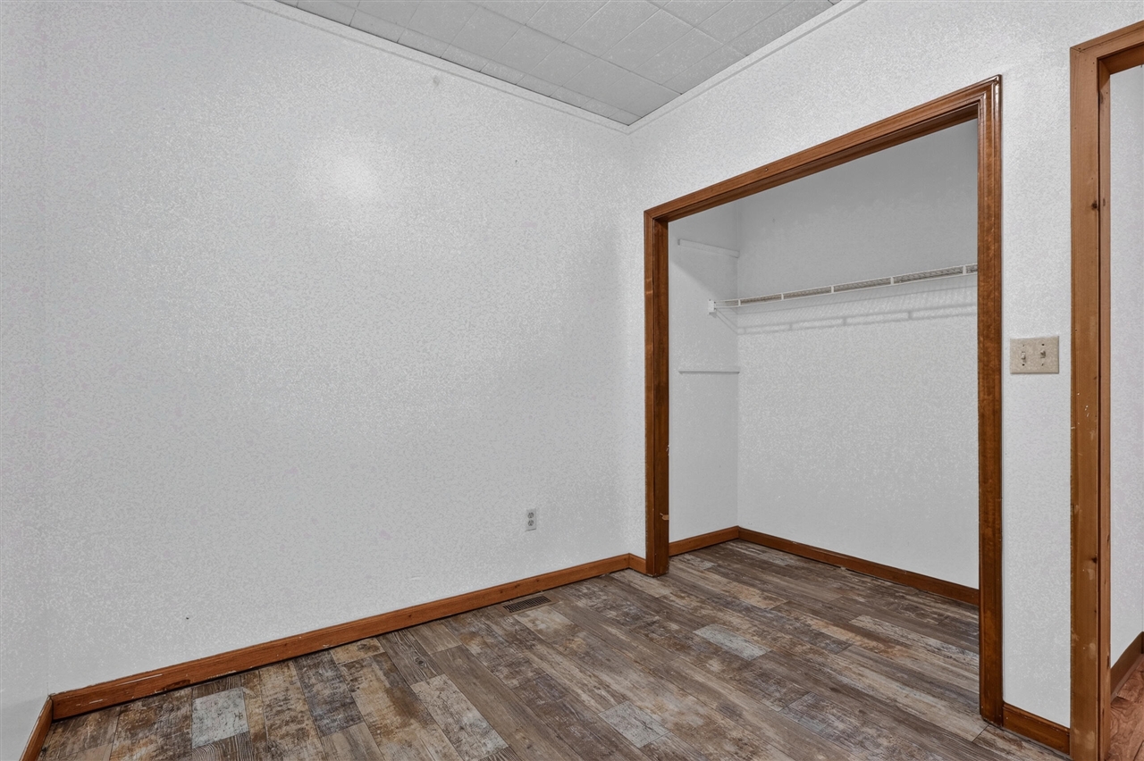 1166 N Long Road Property Photo 44