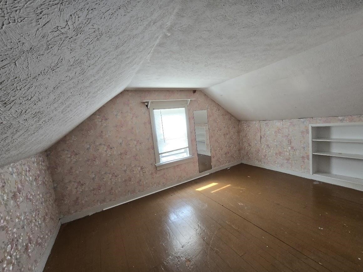 10702 Cutler Street Property Photo 12
