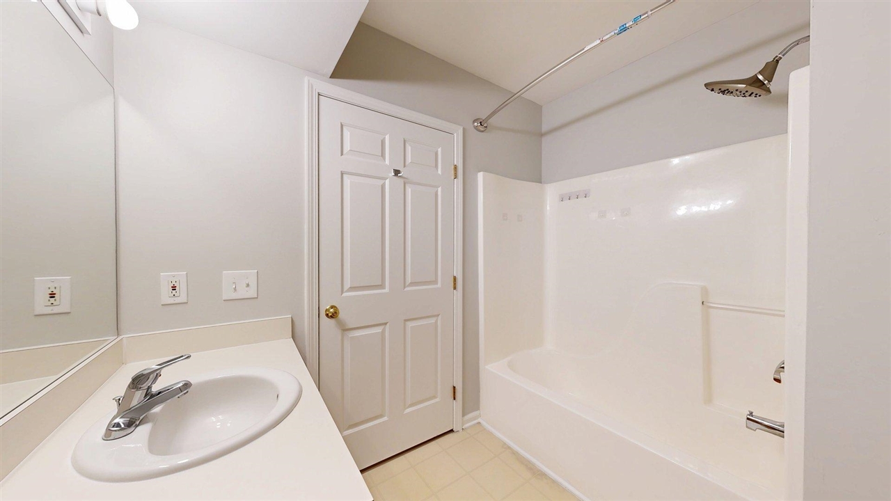 2767 S Knightsbridge Circle Property Photo 14