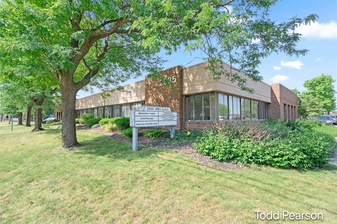 2935 Buchanan Avenue Property Photo 1