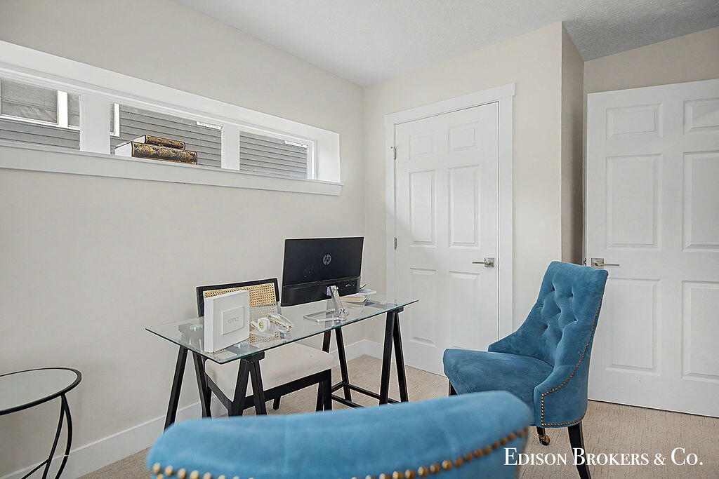 440 Pleasant Street Property Photo 16