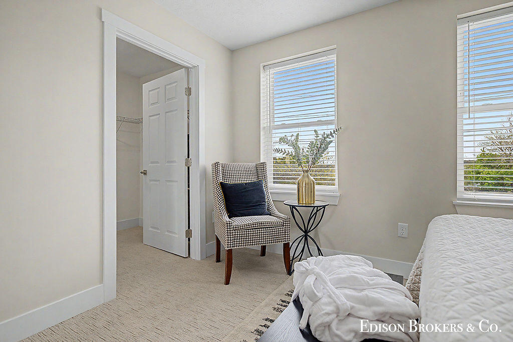 440 Pleasant Street Property Photo 23